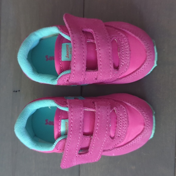 NWOT Toddler Size 4 Saucony Jazz Hook & Loop Sneaker - Picture 2 of 8